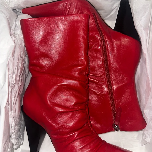 SCHUTZ LYNN Boots… Slouchy Design and Pointed Toe - Picture 7 of 7